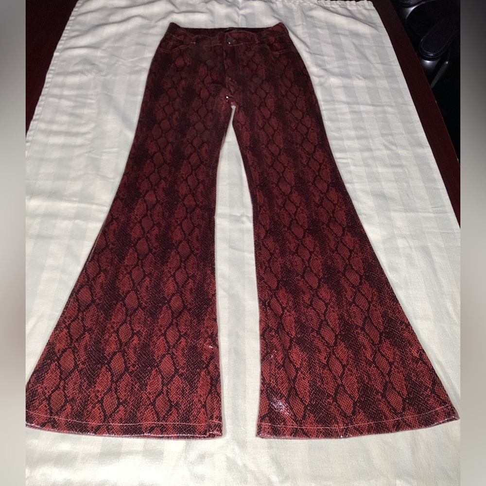 FLARED Snake skin look Pants - Women’s